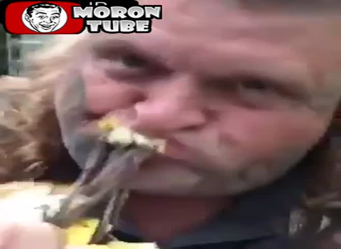 Video :This man is insane and needs to see a veterinarian!